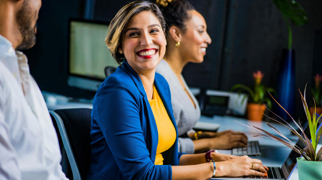 Touchless Invoice Girl at Computer 536 x 300@2x